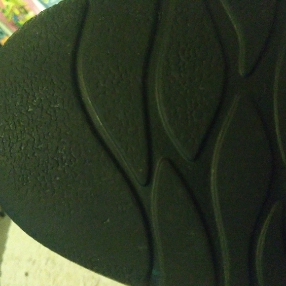 BORN low top lace up leather oxfords - Picture 7 of 10